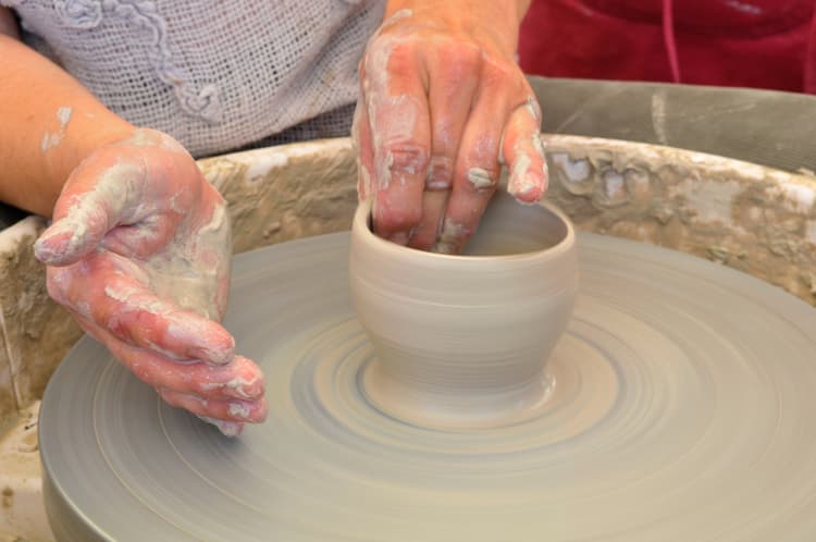 Instruktor, artysta, rękodzielnik w instytucji kultury od 1 stycznia 2026 r. – nowe limity działalność nierejestrowanej