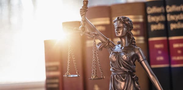 Tajemnica honorariów artysty a Centralny Rejestr Umów