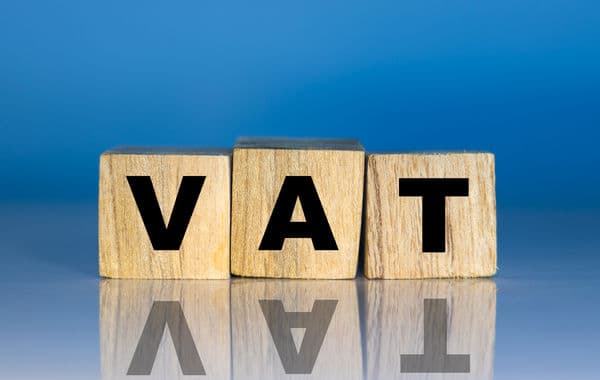 Koncerty i wieczory taneczne mogą być zwolnione z VAT – interpretacja dyrektora KIS z 30 lipca 2025 r.